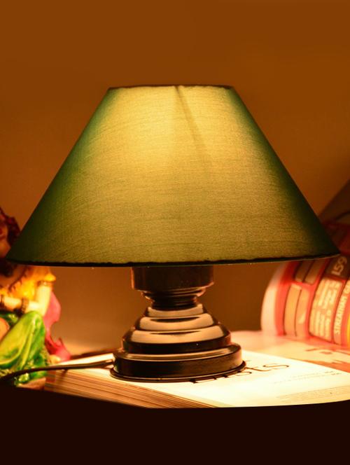 green multi-layered base lamp shade - 1216594 - Standard Image - 1
