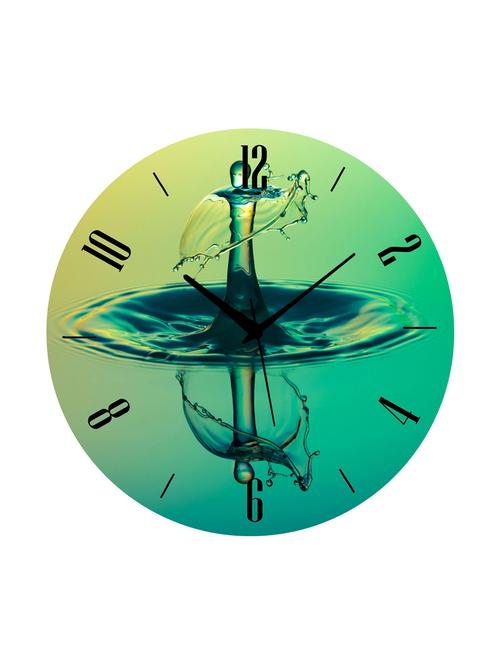 round shape analog wall clock - 14985427 - Standard Image - 1