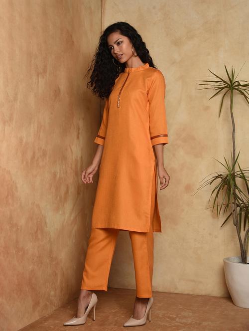 contrast solid straight kurta - 16957269 - Standard Image - 1