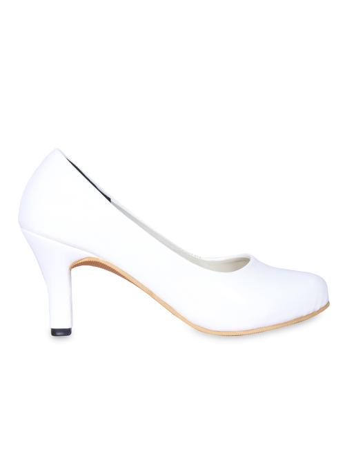 white faux leather pumps - 9844056 - Very Small Image - 1