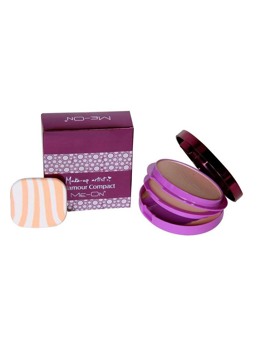 Me On Glamour Compact Powder