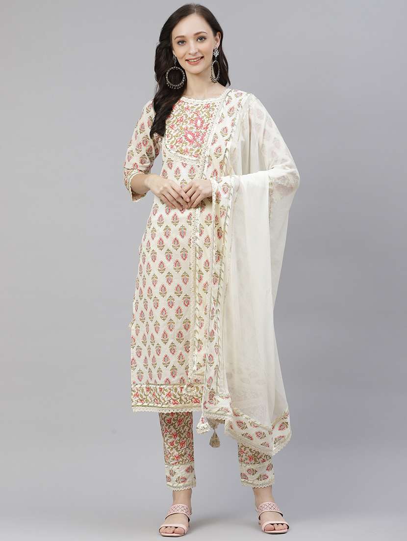 Women Three Quarter Sleeve Kurta Pant With Dupatta Set