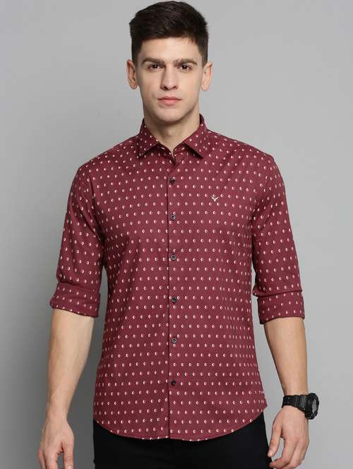maroon