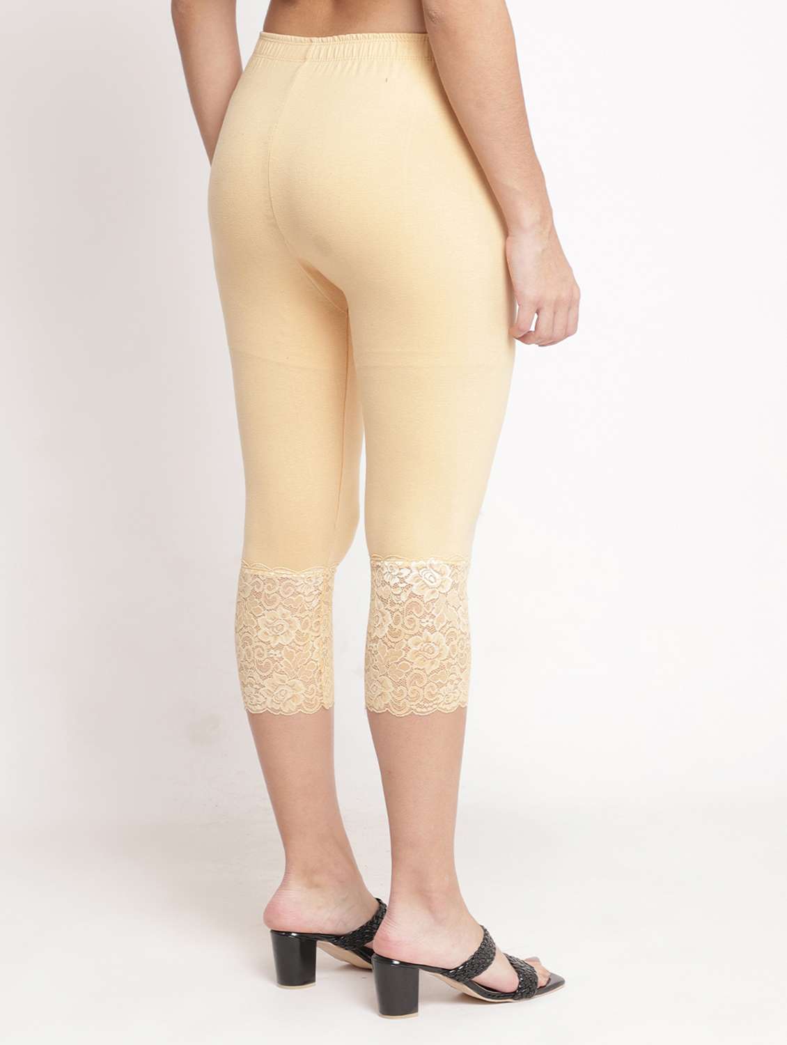 Beige Solid Leggings Capri