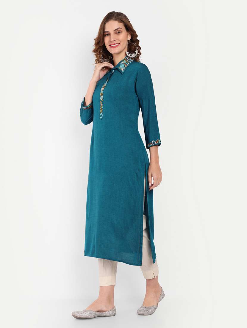 Women Three Quarter Sleeve Straight Kurta