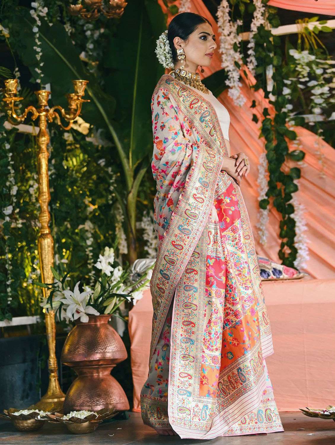 Women's Banarasi Saree With Blouse
