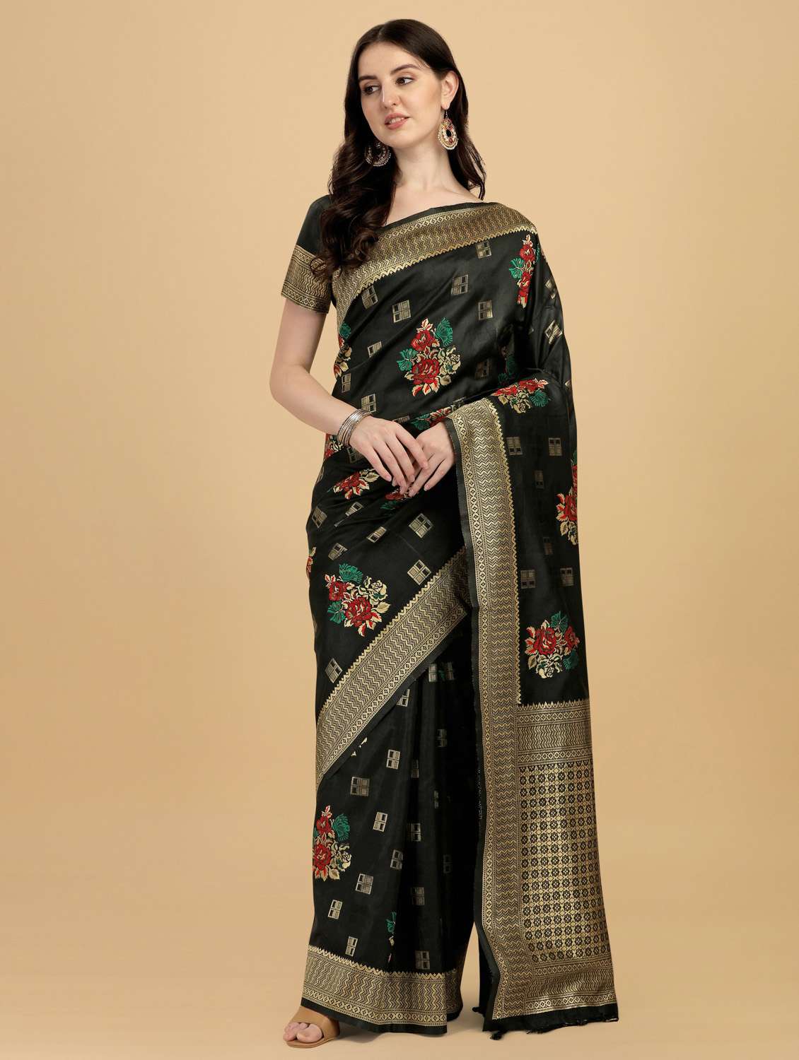 Women's Banarasi Saree With Blouse