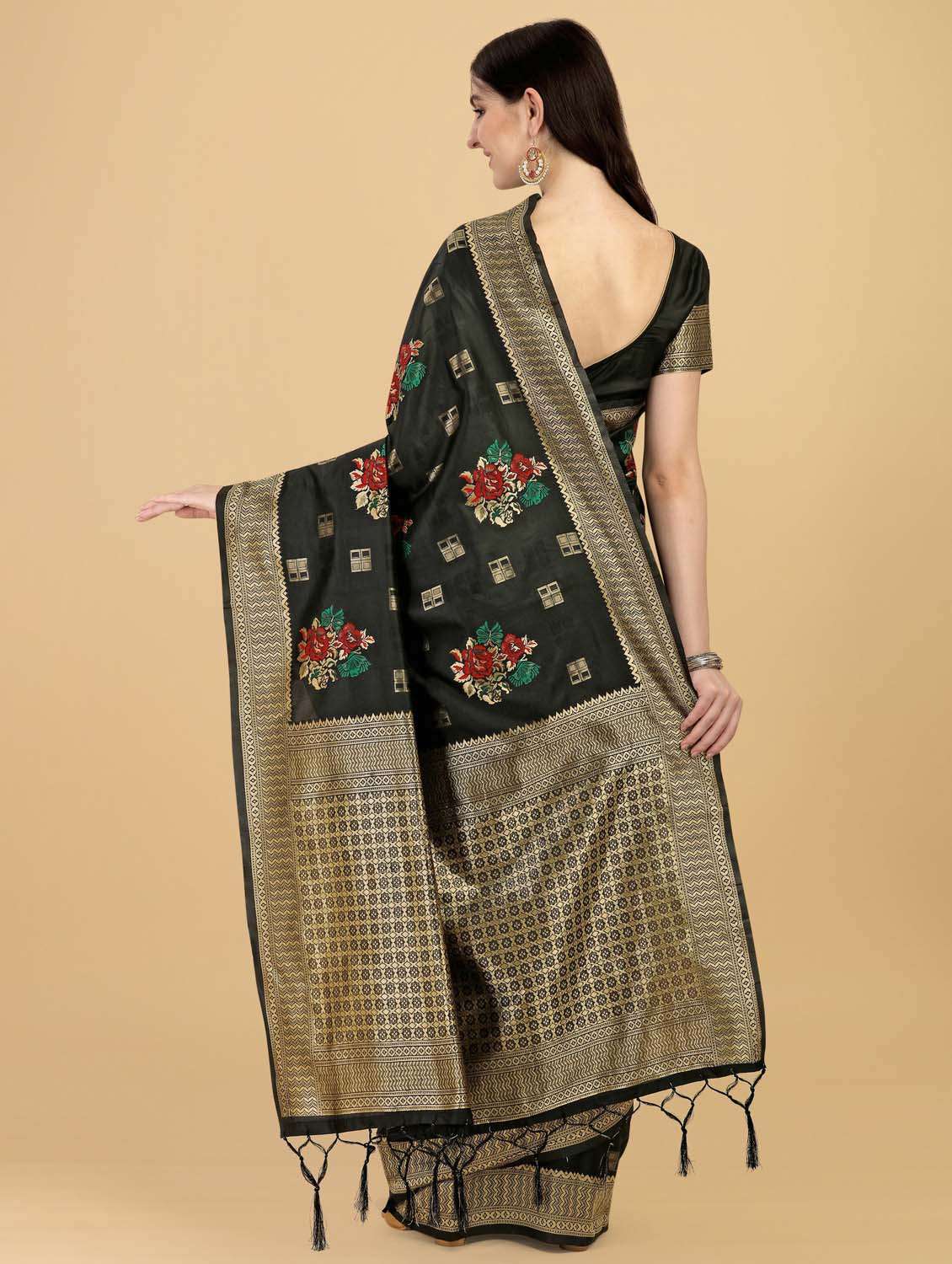 Women's Banarasi Saree With Blouse