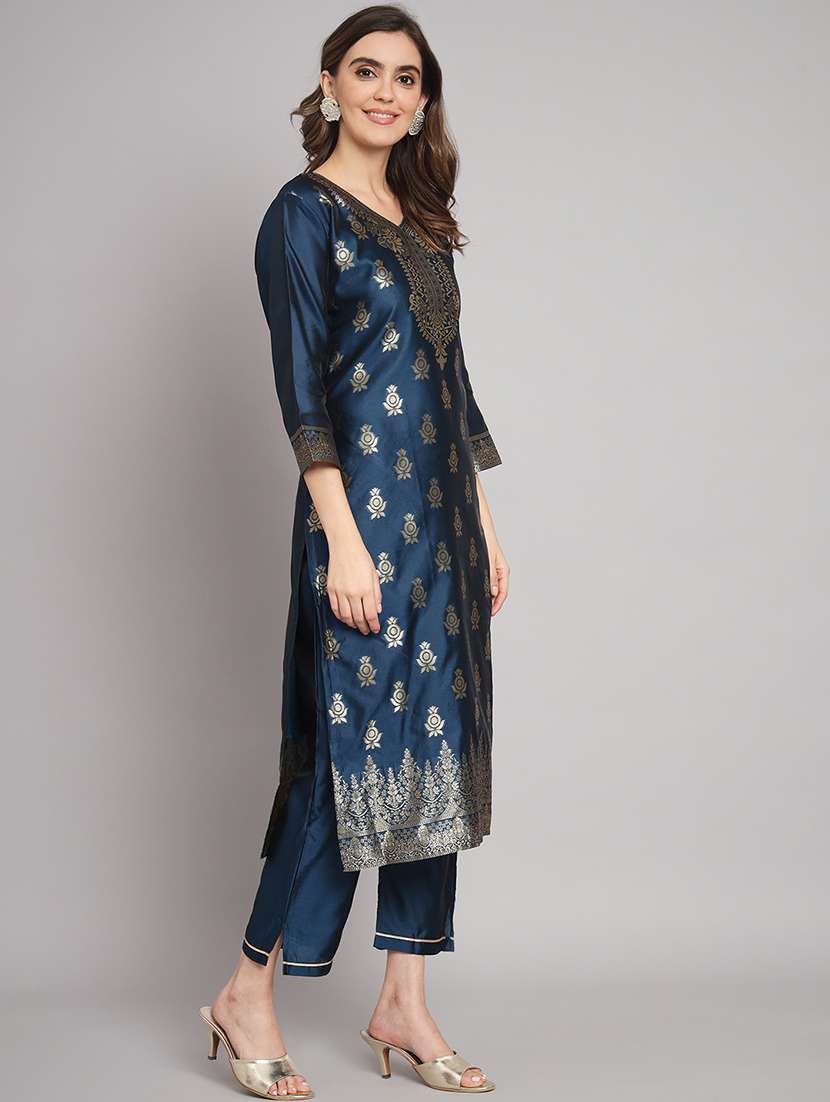 Women Three Quarter Sleeve Kurta Pant With Dupatta Set