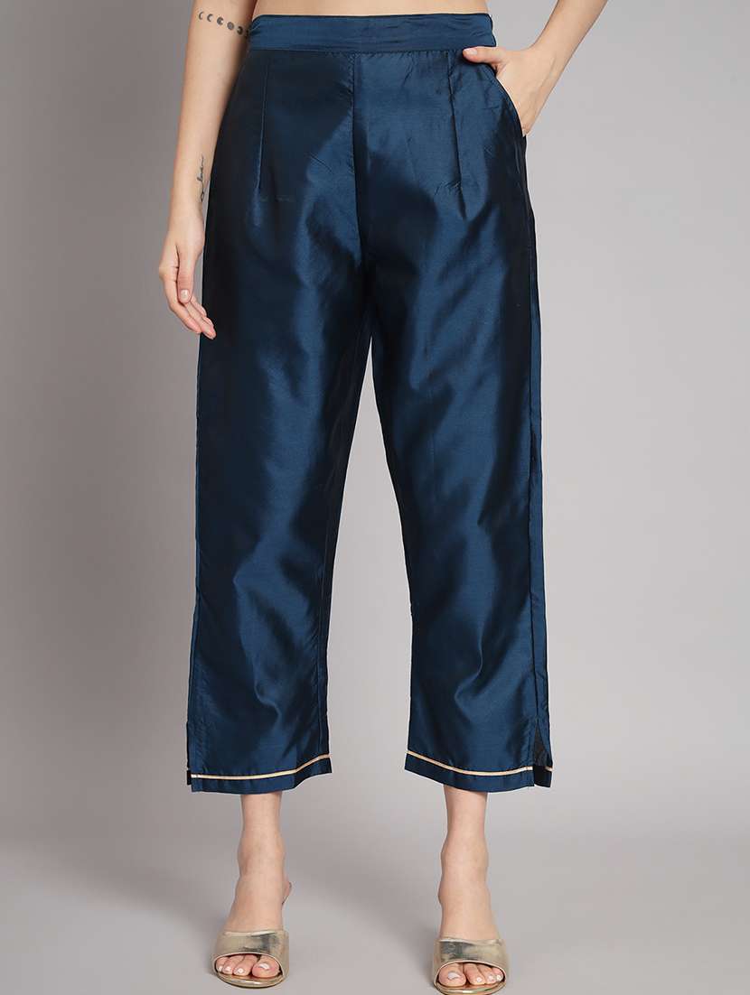 Women Three Quarter Sleeve Kurta Pant With Dupatta Set