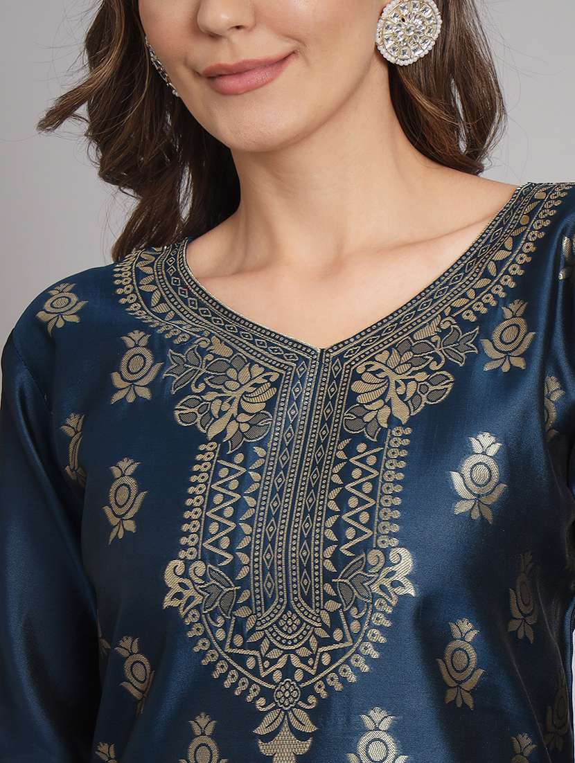 Women Three Quarter Sleeve Kurta Pant With Dupatta Set