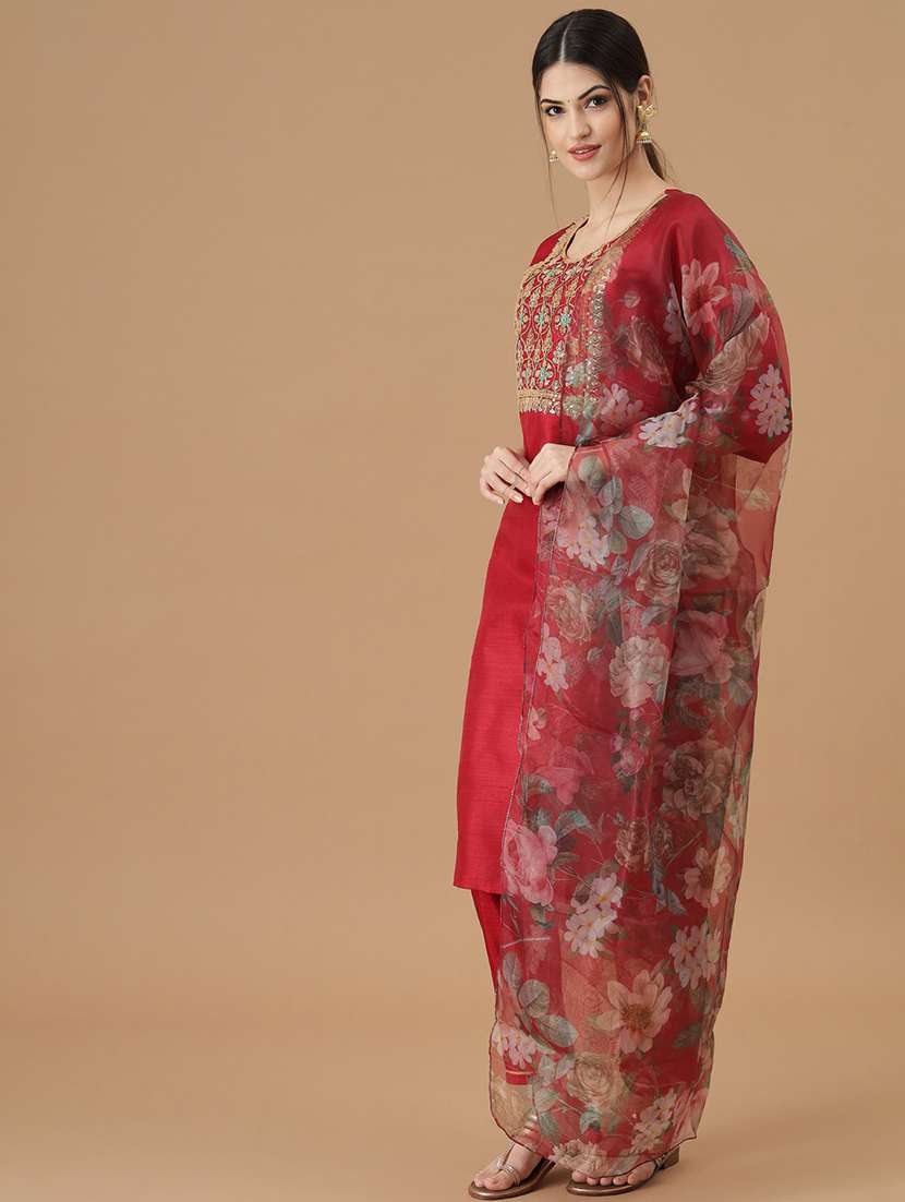 Embroidered Kurta Pant Set With Dupatta  
