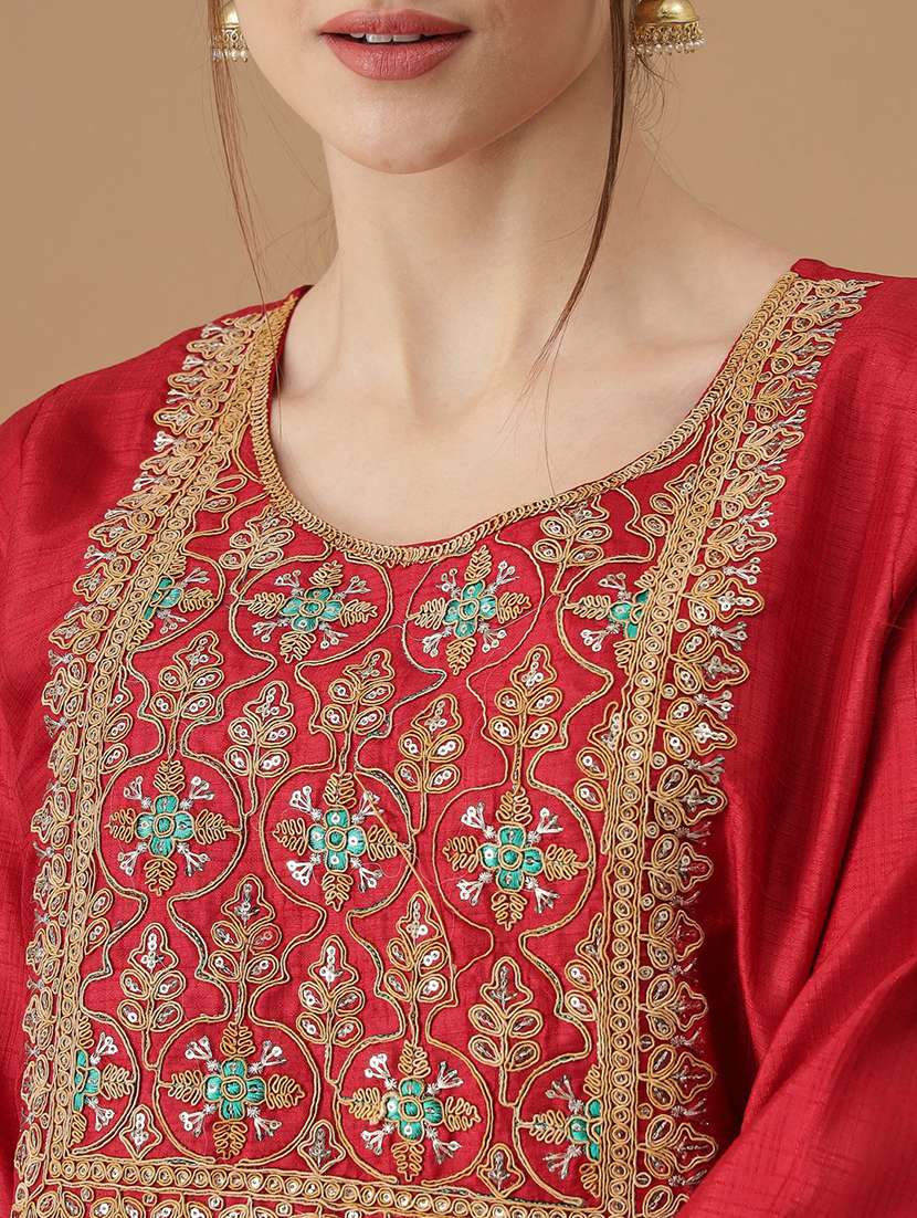 Embroidered Kurta Pant Set With Dupatta  
