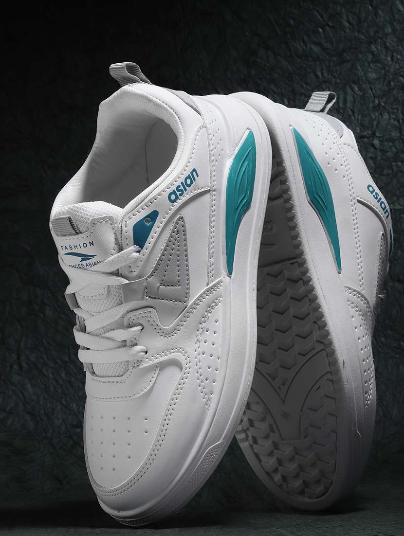 Men White Lace Up Sneaker