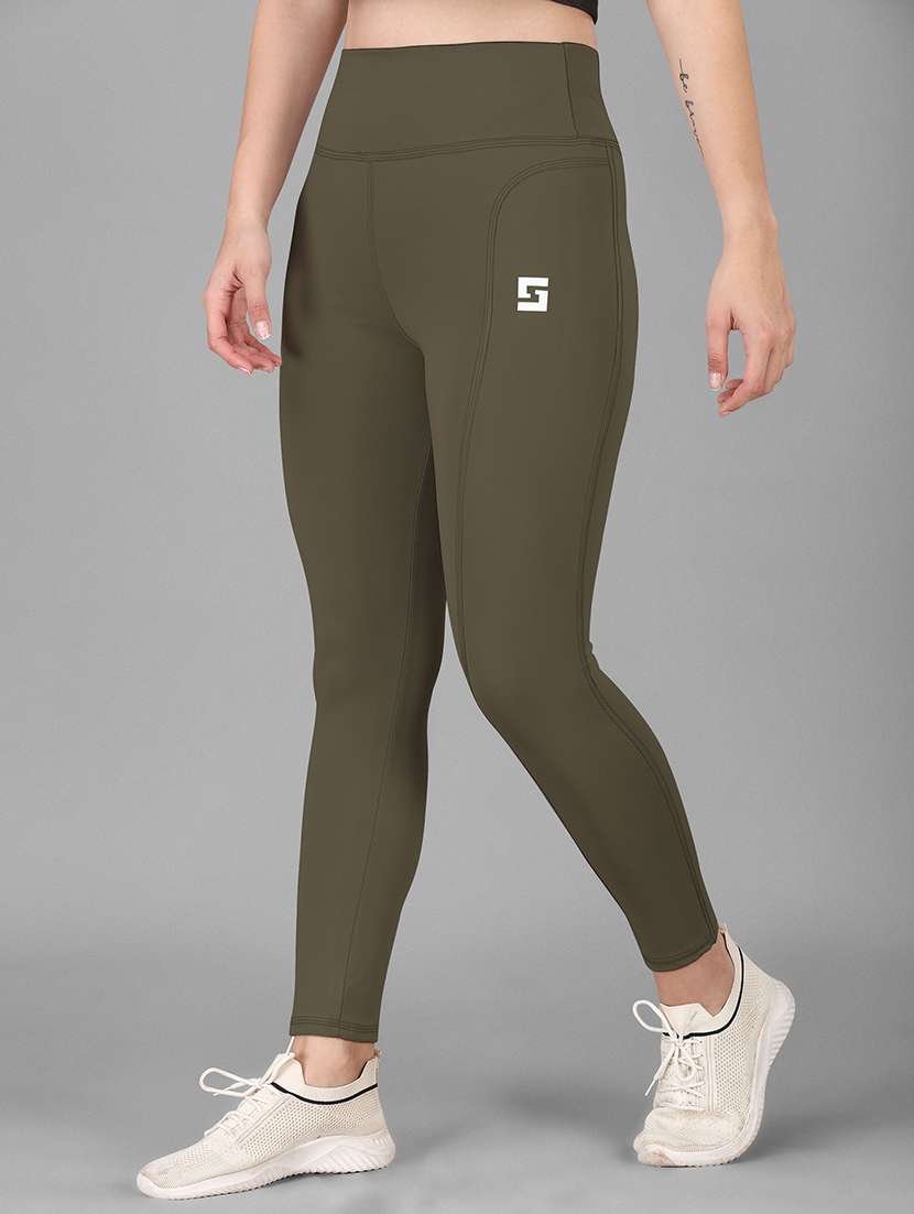 Women Solid High Rise Yoga Pants 