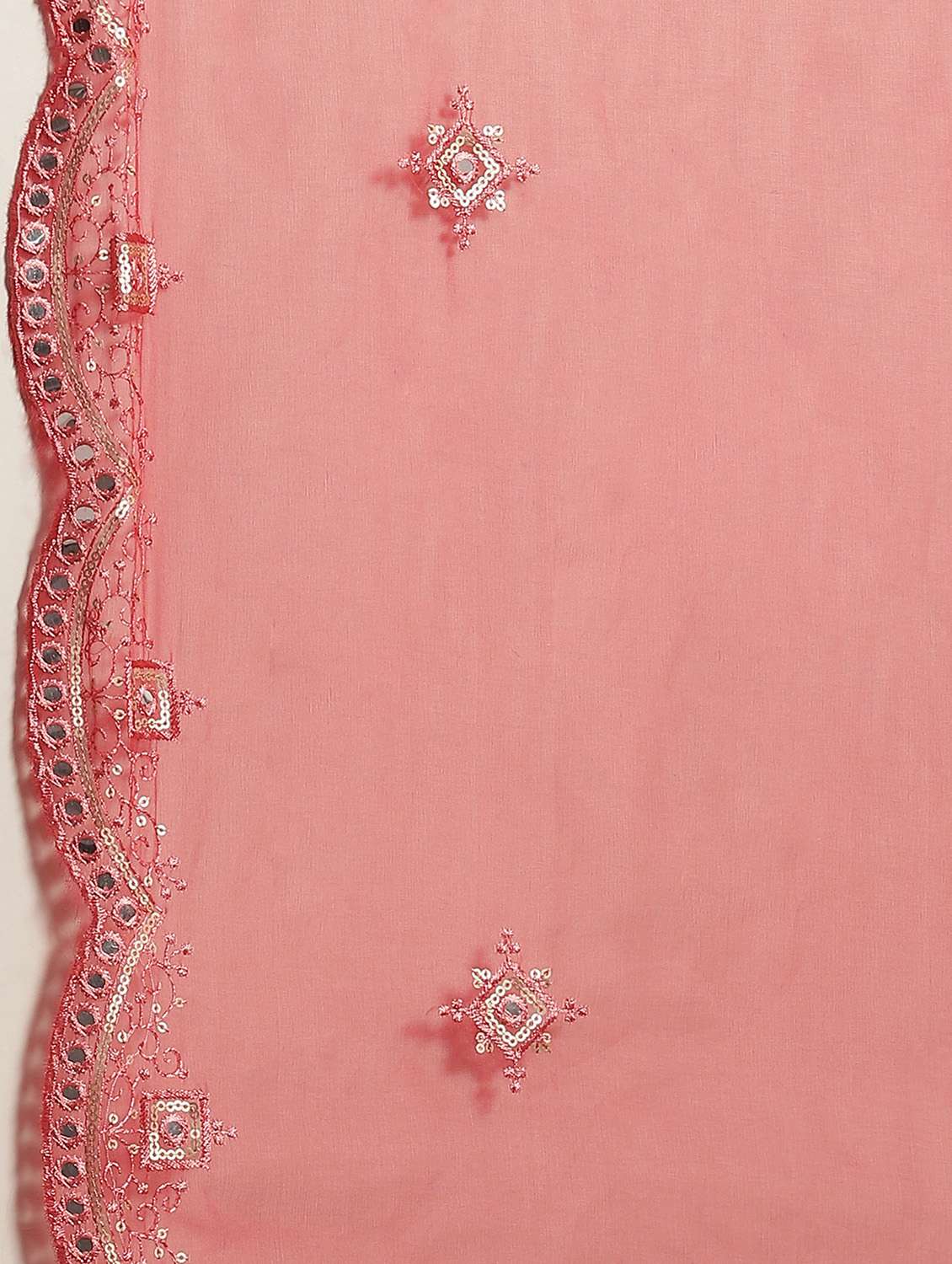 Women Three Quarter Sleeve Kurta Pant With Dupatta Set