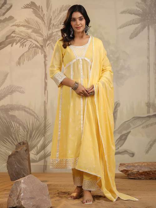 Women Three Quarter Sleeve Suit Set