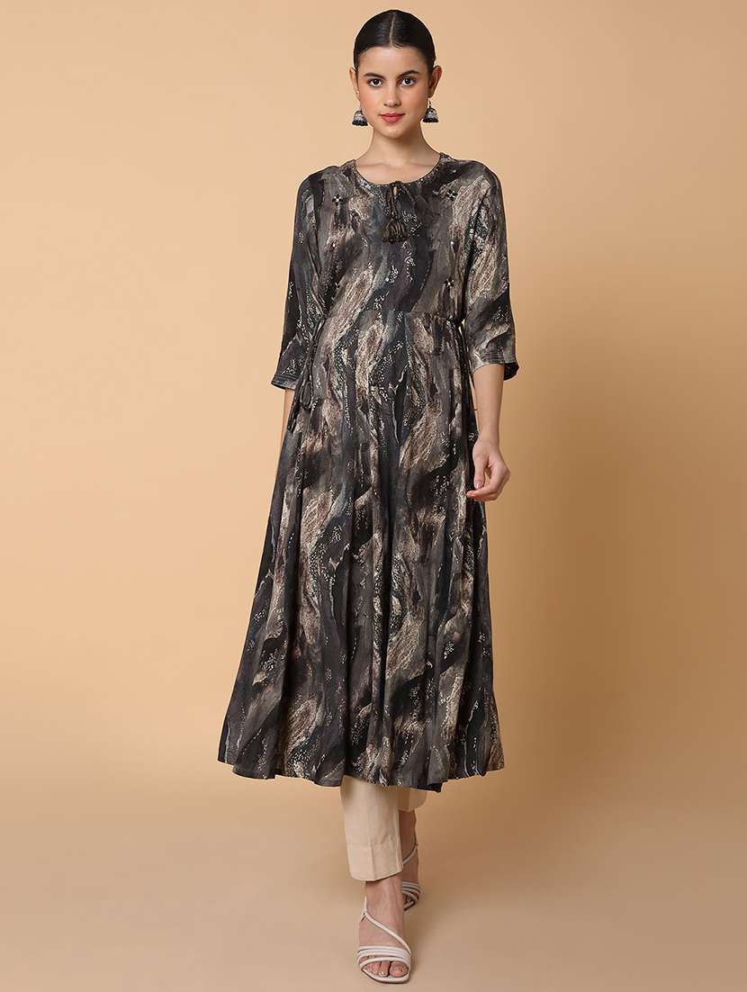 Women Three Quarter Sleeve Anarkali Kurta