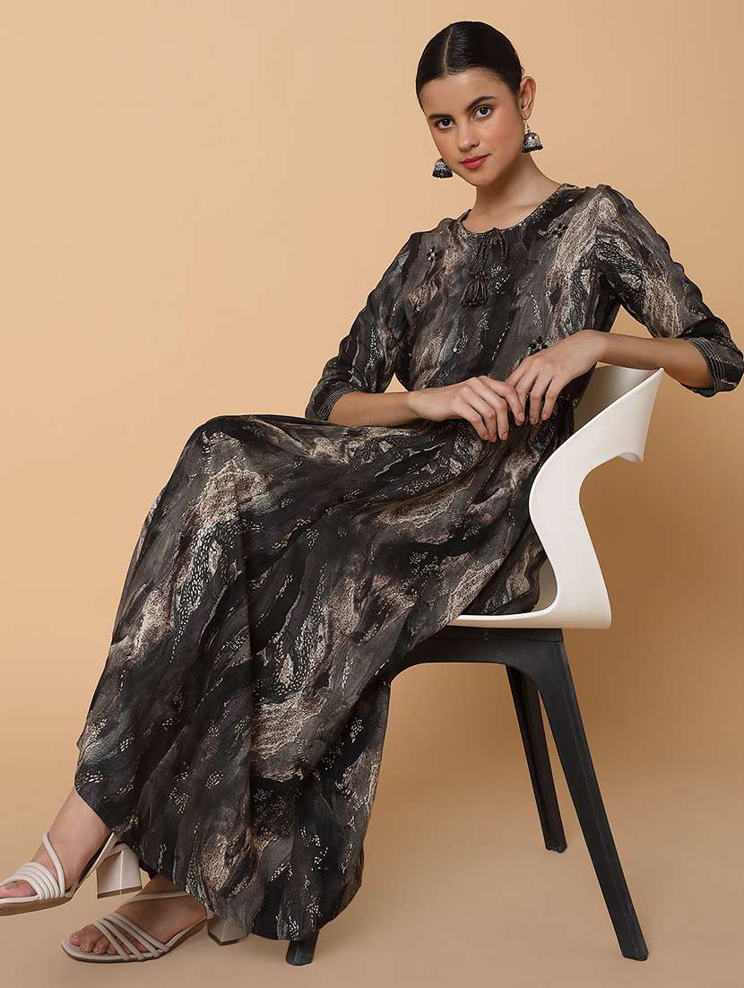 Women Three Quarter Sleeve Anarkali Kurta