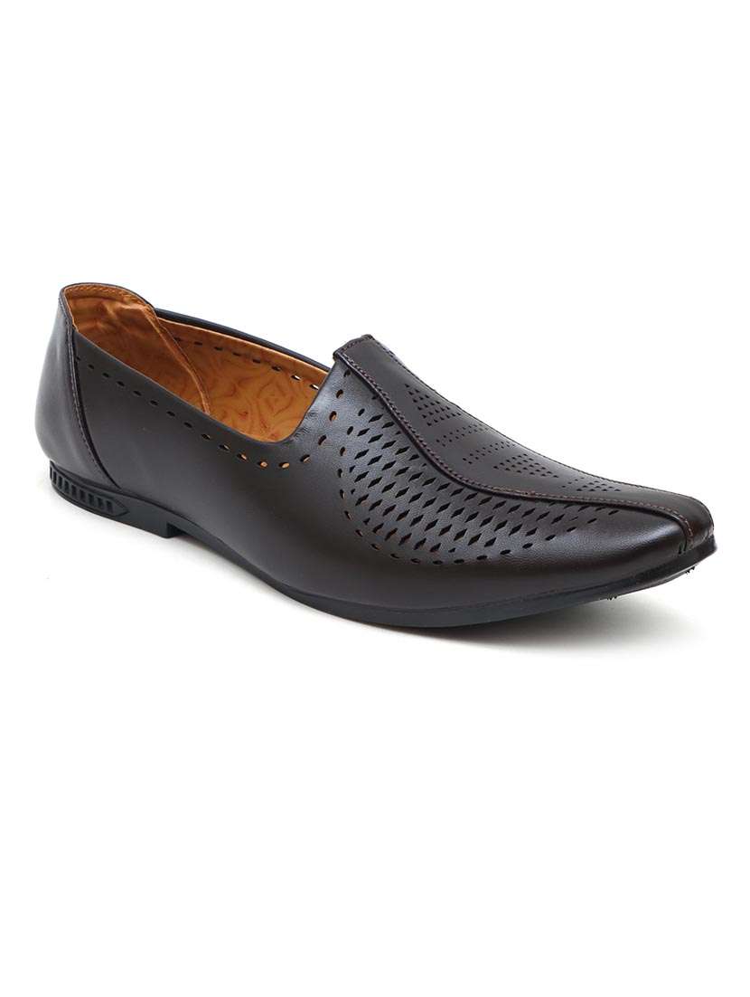 Brown Synthetic Slip On Jutis