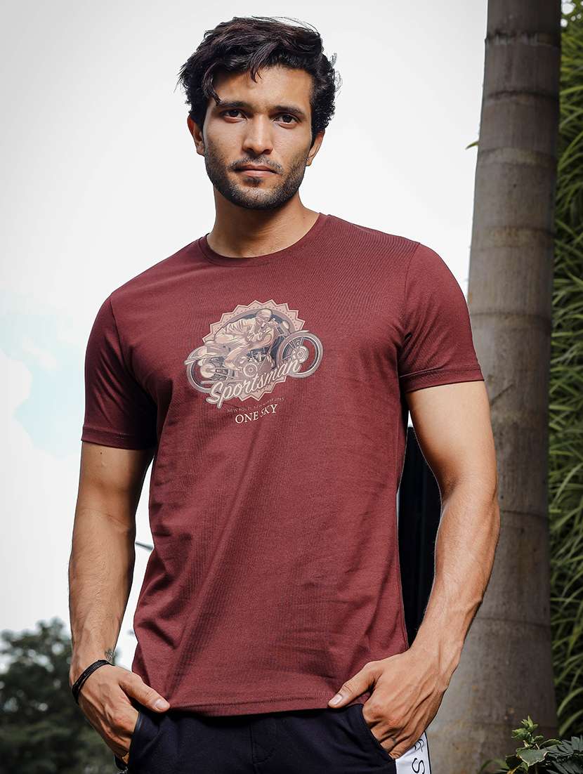Men Chest Print Round Neck T Shirt
