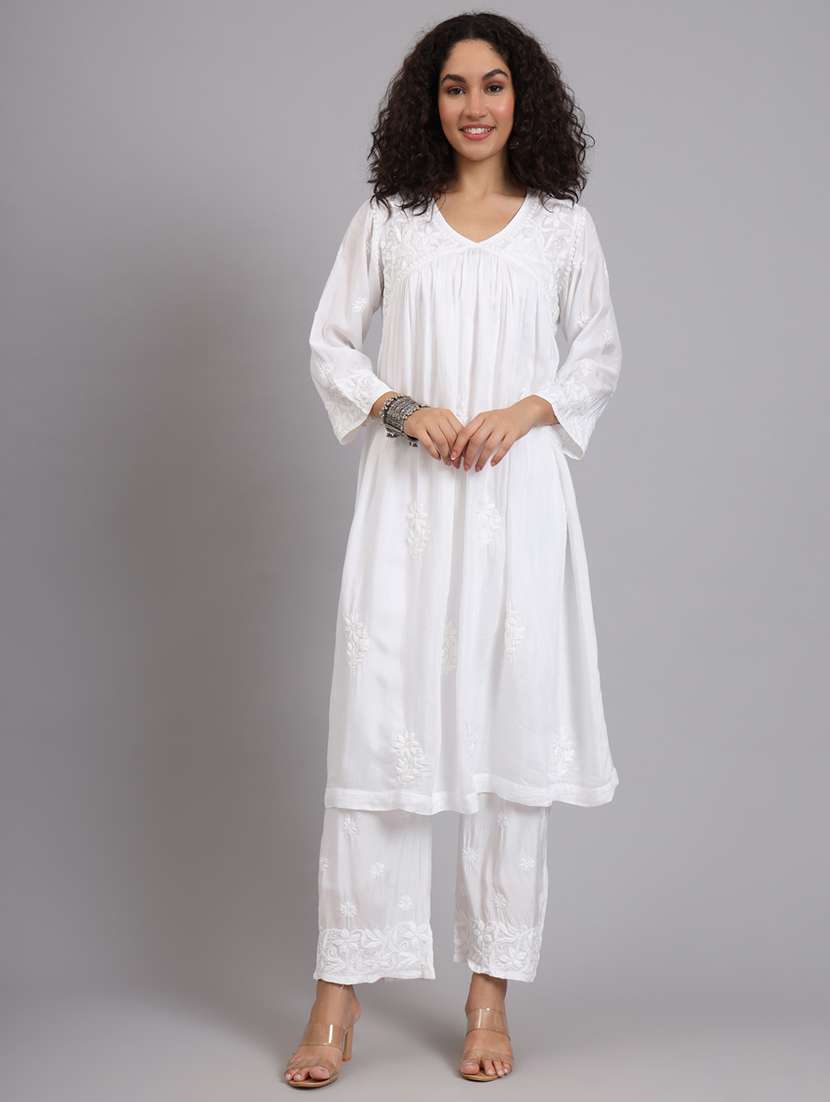 Women Chikankari Kurta Pant Set 