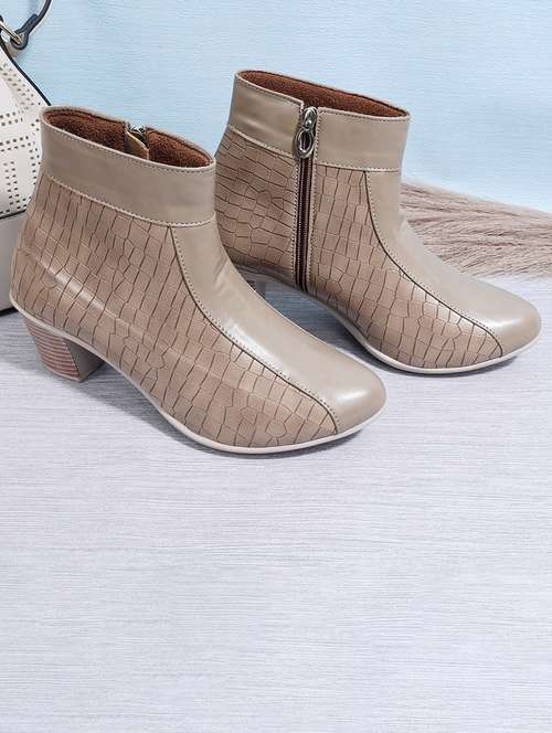 beige