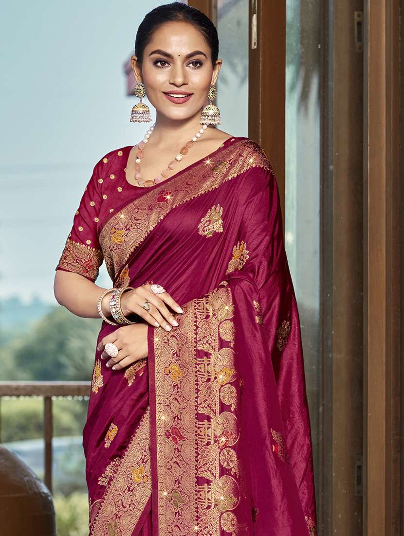 Women Self Design Banarasi Saree With Blouse