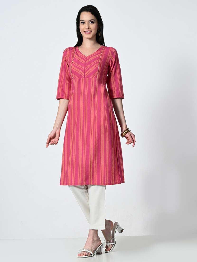 Womne Striped Elbow Sleeve Straight Kurta 