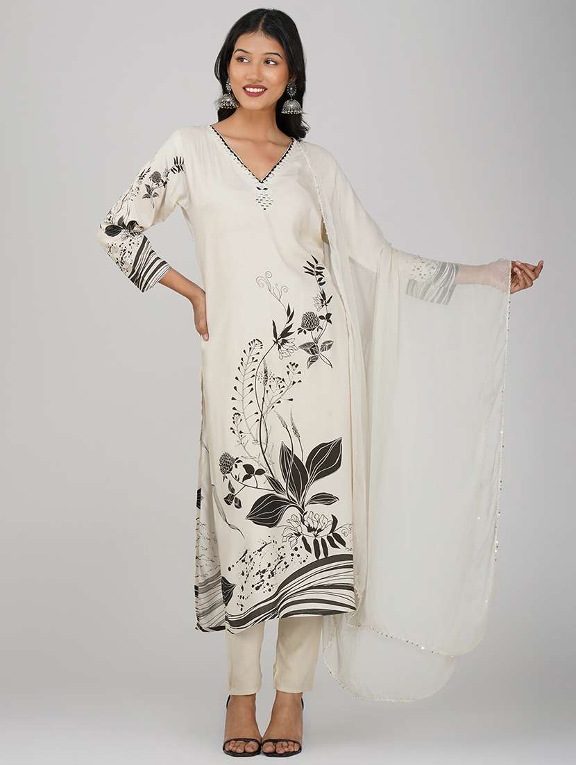 Women Three Quarter Sleeve Kurta Pant With Dupatta Set