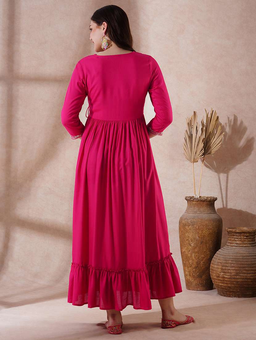 Globus Women Pink Embroidered Scalloped V Neck Tie Up Detail Tiered A Line Midi Festive Dress
