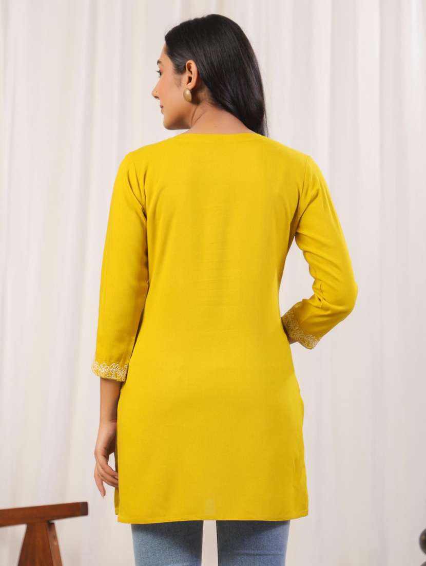 Women Three Quarter Sleeve Straight Kurti