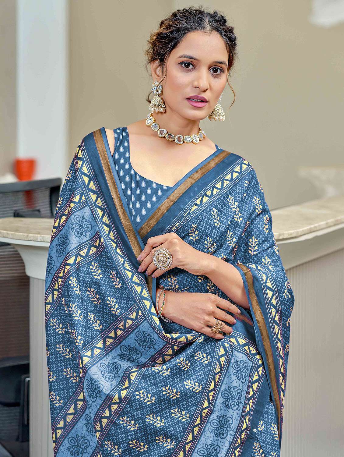 Women Printed Casual Wear Saree With Blouse