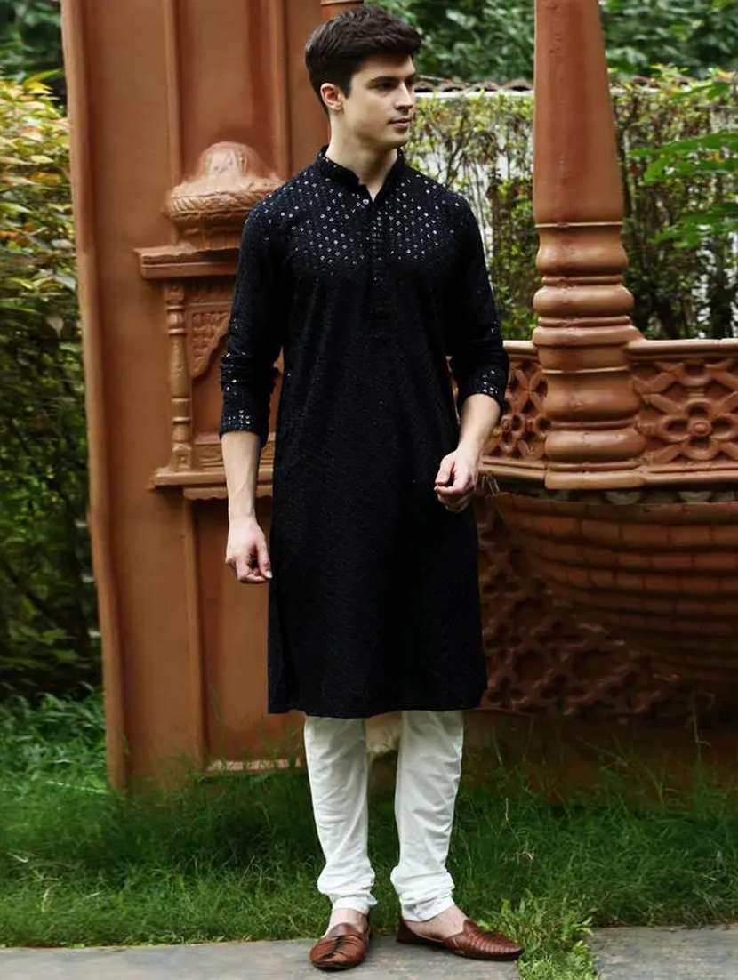 Men Solid With Work Mandarin Neck Long Kurta