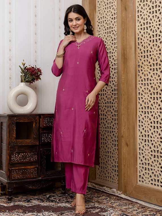 Women Three Quarter Sleeve Kurta Pant With Dupatta Set