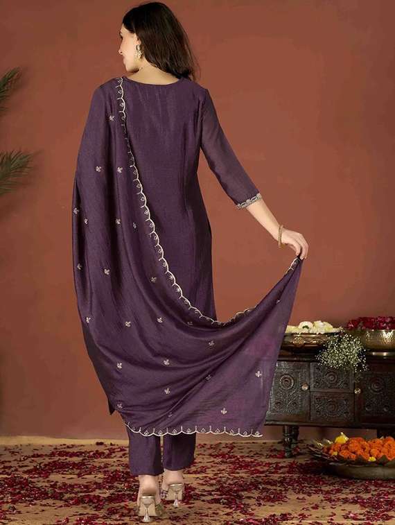 Women Three Quarter Sleeve Kurta Pant With Dupatta Set
