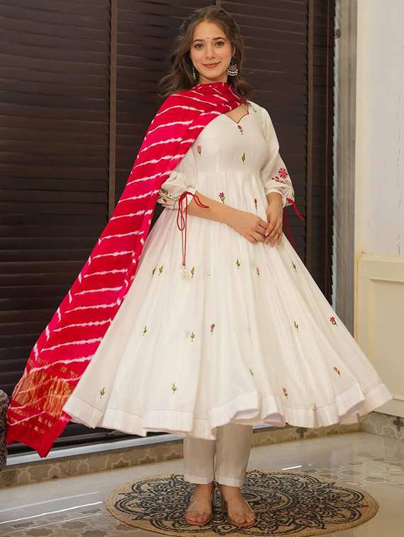 Women Three Quarter Sleeve Kurta Pant With Dupatta Set