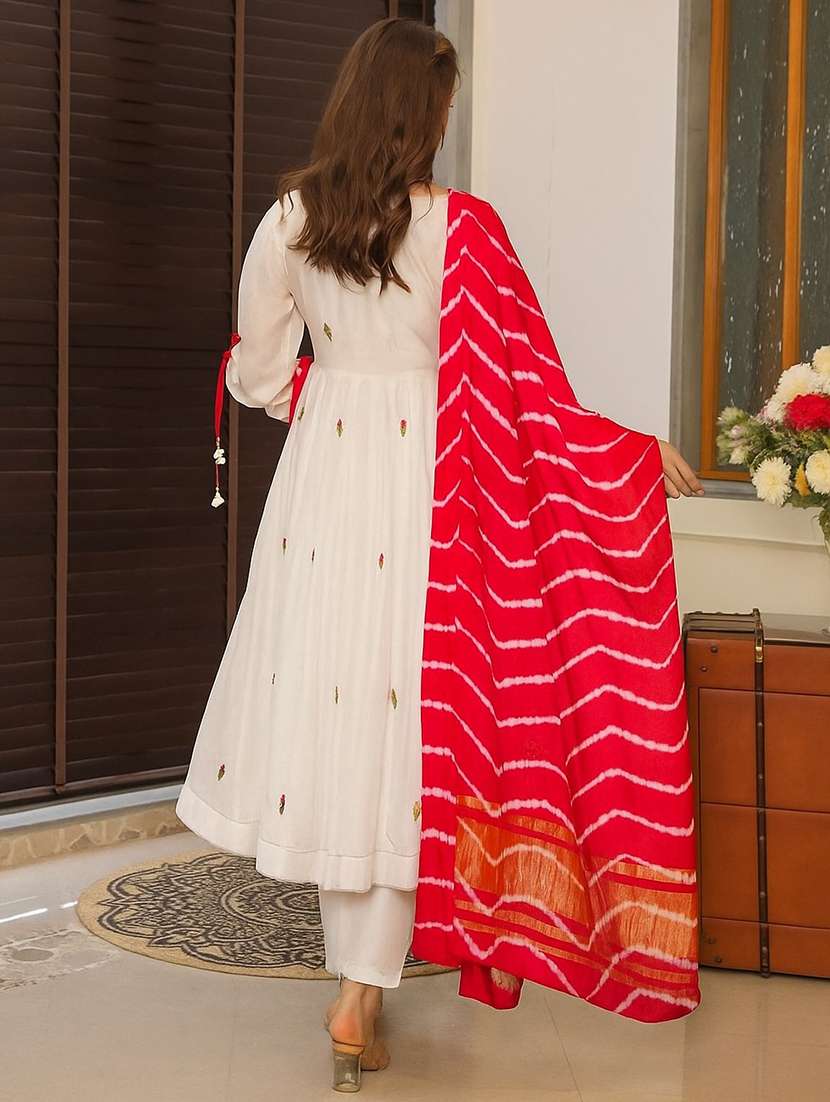 Women Three Quarter Sleeve Kurta Pant With Dupatta Set