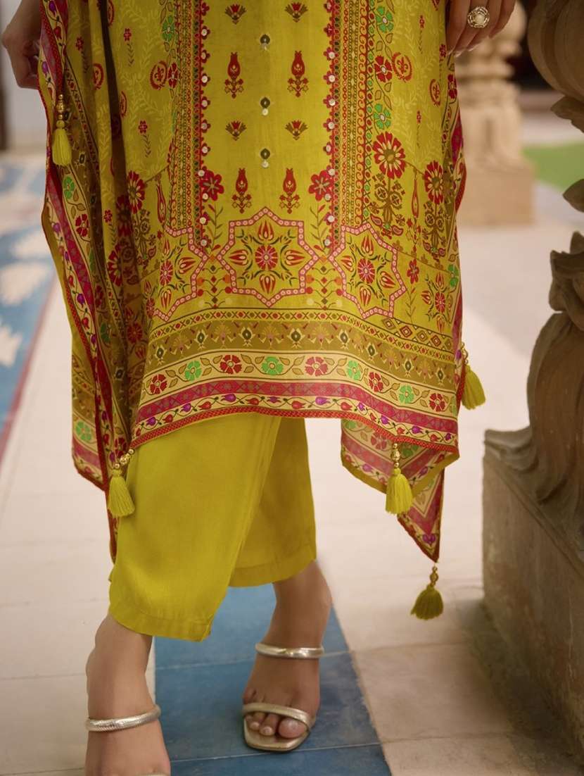 Women Printed Kimono Sleeve Kaftan Kurta With Pant Set