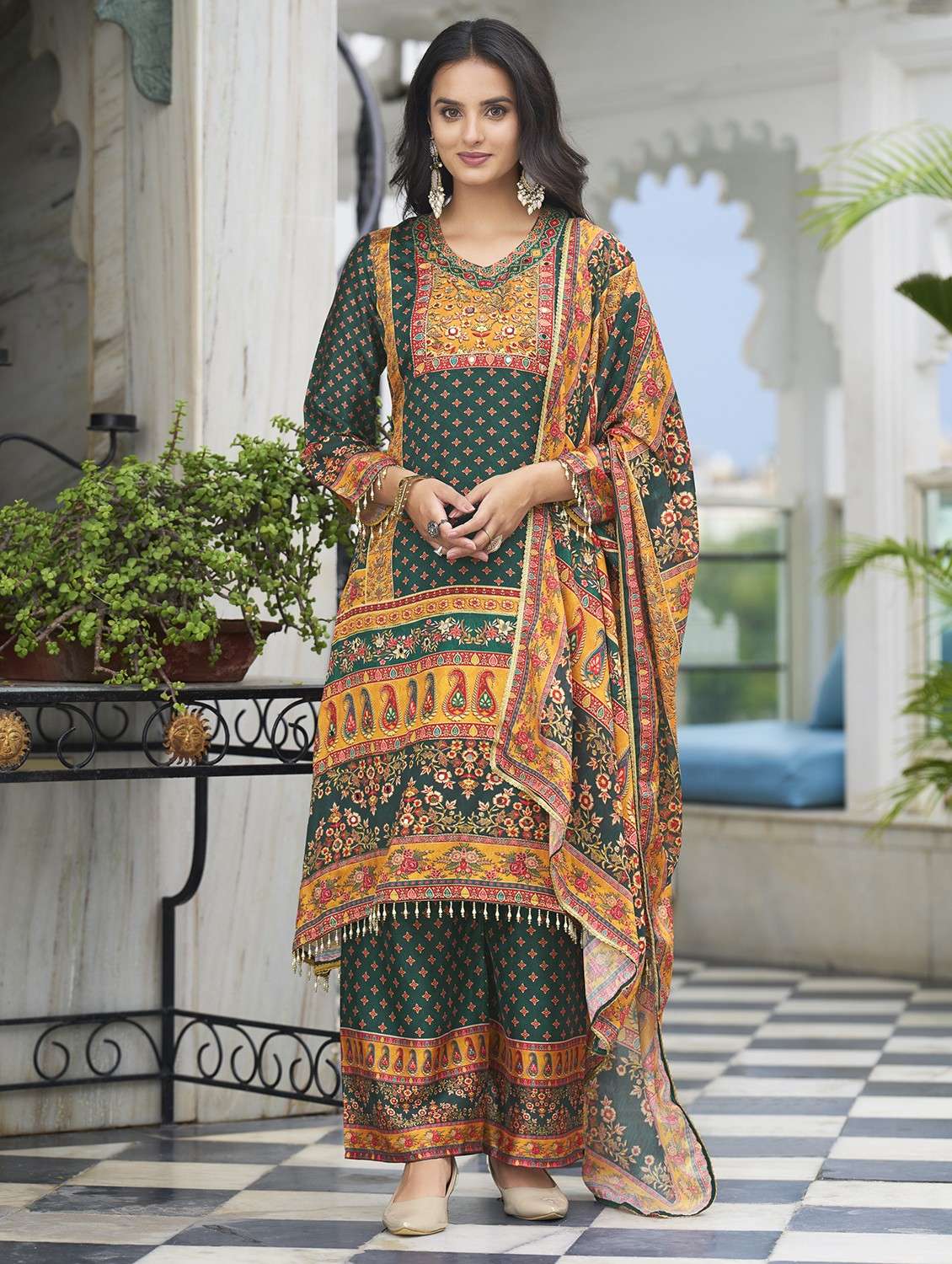 Women Printed Long Sleeve Kurta Palazzo With Dupatta Set