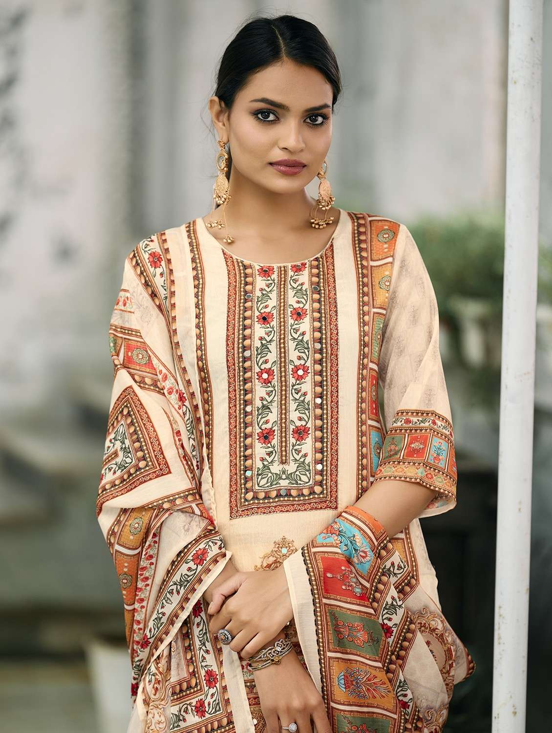 Women Printed Three Quarter Sleeve Kurta Palazzo With Dupatta Set