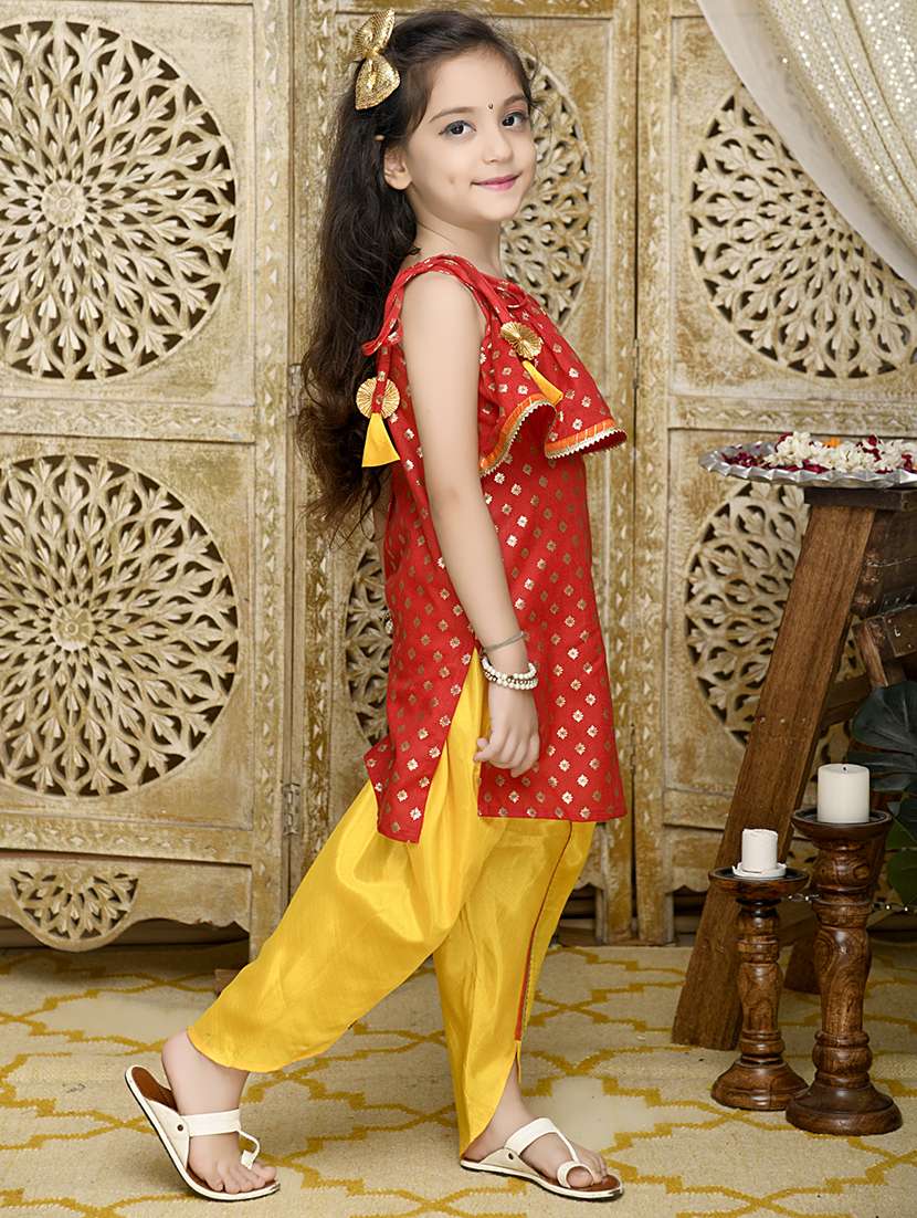 Girls Foil Print Dhoti And Kurta Set 