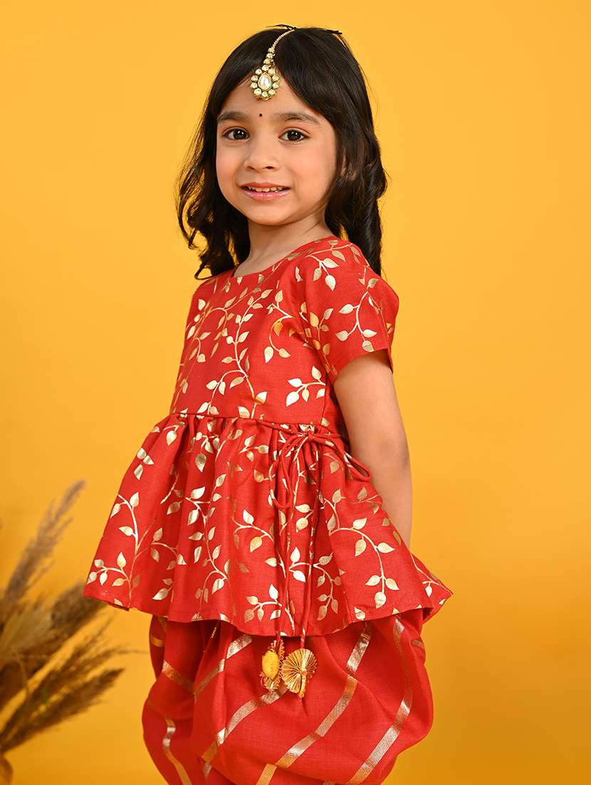 Girls Foil Print Kurta And Dhoti Set 